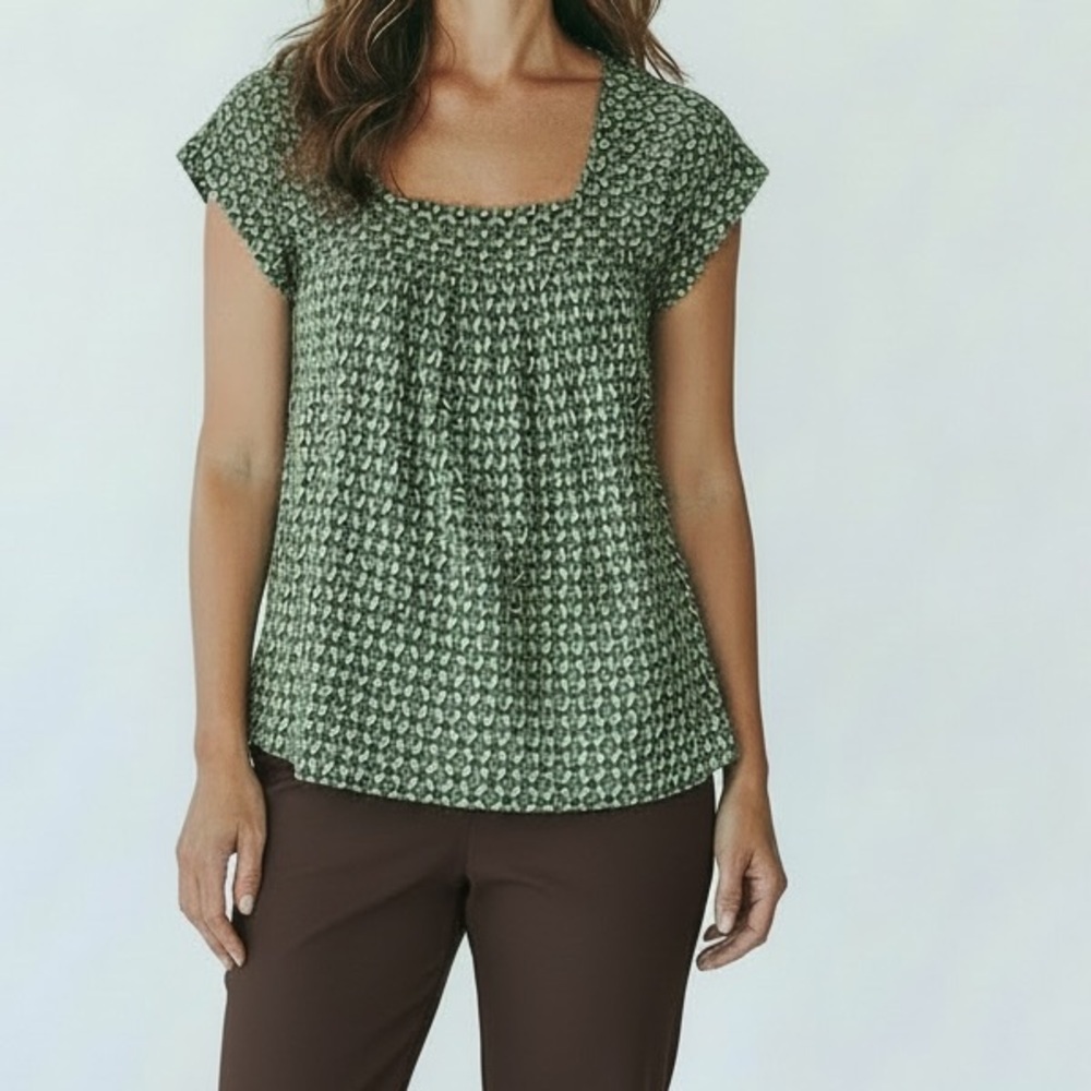 Banana Republic Green and Black Patterned Blouse size S 100% silk